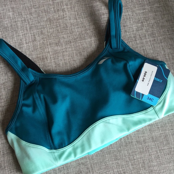 Brooks Other - NWT- Brooks Running Bra- Fiona Sports Bra